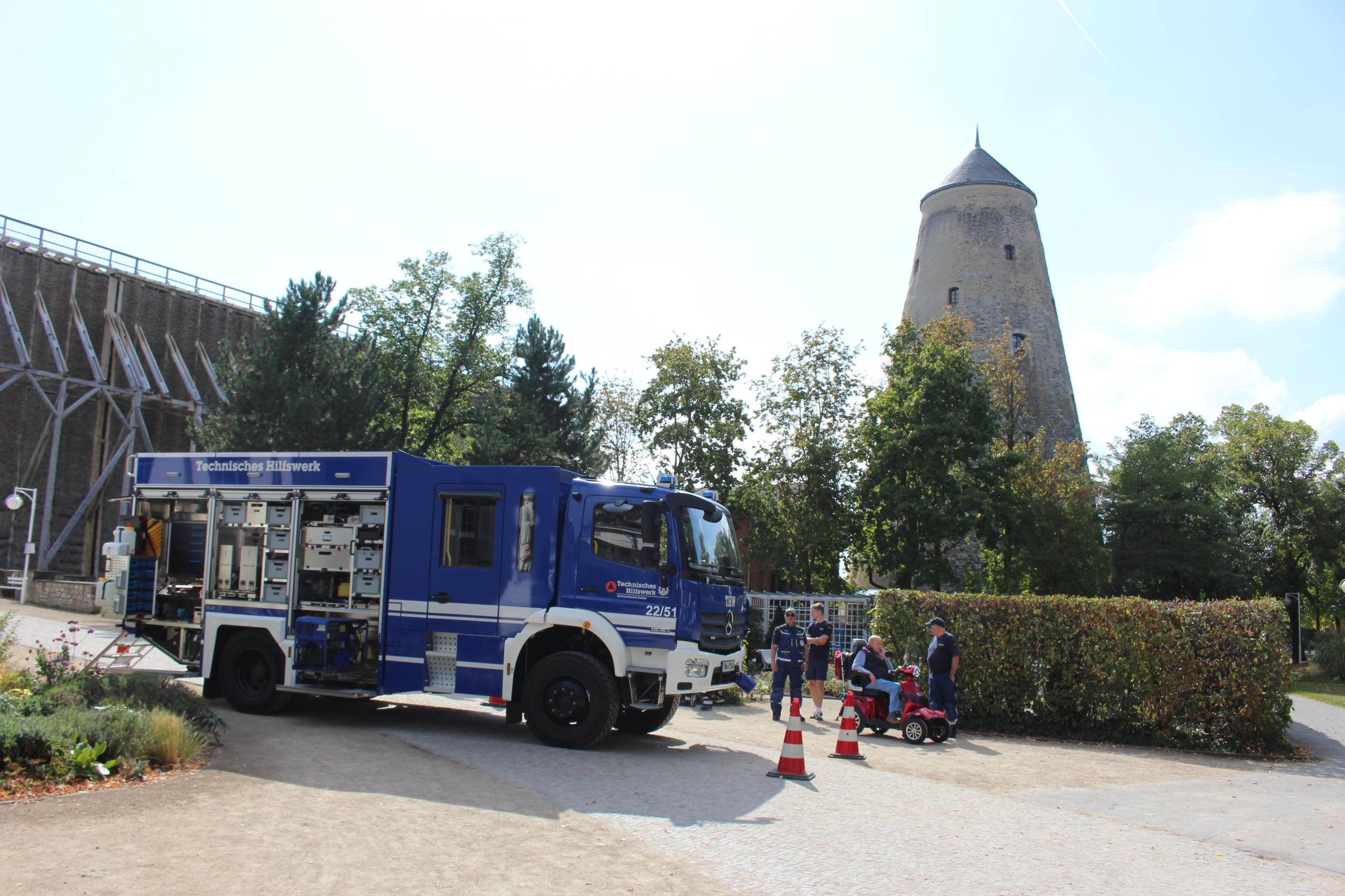 Tag der Feuerwehr 2026 in Schönebeck (Elbe) © Stadt Schönebeck (Elbe) Vorführung THW © Stadt Schönebeck (Elbe)