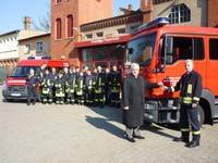2 neue Fahrzeuge fuer FFW