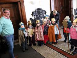 Oberbürgermeister Bert Knoblauch begrüßte die Sternsinger.