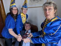 Brauch an Weiberfastnacht