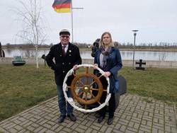 Tobias Süßenbach und Nora Mielchen