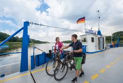 Gierseilfähren an Elbe & Saale sg Elbe1