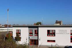 16 Meter ragt der Sirenenmast am Feuerwehrhaus Tischlerstraße in die Höhe. © Stadt Schönebeck IMG 1216