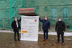 Foto: Staatssekretär für Kultur, Dr. Gunnar Schellenberger, Landrat Markus Bauer, Schönebecks Oberbürgermeister Bert Knoblauch © Stadt Schönebeck (Elbe) IMG 1685