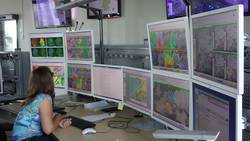 Aktuelle Wettermeldungen, Computervorhersagen für die nächsten zehn Tage und viel persönliche Erfahrung sind Grundlagen amtlicher Wetterwarnungen des DWD © DWD https://www.dwd.de/DE/presse/pressebilder/taetigkeiten_node.html