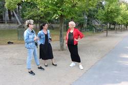 Vorortbegehung zur Vorbereitung des Familienfestes © Stadt Schönebeck (Elbe) v.l.n.r.: Solepark-Mitarbeiterin Gaby Konowalow, Geschäftsführerin Ines Grimm-Hübner, AWO Kreisverband Salzland e.V., Heike Krümmling, Selbsthilfekontaktstelle Salzlandkreis des Paritätischen Wohlfahrtsverbandes