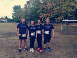 Laufgruppe beim 9. Pflakuma-Lauf am Start