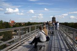 Gästeführung auf dem Gradierwerk © SOLEPARK / Fotograf: Matthias Röhricht Gästeführung auf dem Gradierwerk