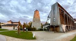 Kunsthof-Panorama an einem herbstlichen Morgen © SOLEPARK Kunsthof an einem herbstlichen Morgen