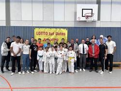 21. Offene Ostdeutsche Meisterschaft © Taekwondo-Gemeinschaft Schönebeck "Wild Devils" e.V. und Taekwondo-Union Sachsen-Anhalt e.V. Gruppenbild