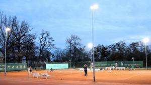 Die neue Flutlichtanlage.