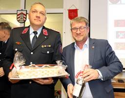 Wehrleiter Gunnar Ulrich (l.) und Oberbürgermeister Bert Knoblauch.