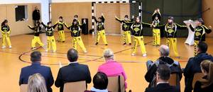 Die Dancegroup der Grundschule Dr. Tolberg bei ihrer Darbietung.