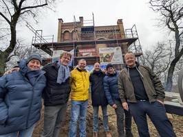 Vereinsmitglied Dirk Tempke, Vorsitzende Friedrich Allendorff, Stellvertreter Christian Jakobs, Referent Dr. Daniel Schlothmann-Jeschek, Oberbürgermeister Bert Knoblauch, Stadtrat René Wölfer