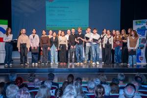 Der Jugendchor "Cantolino" vom Gymnasium Carolinum.
