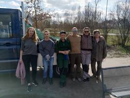 Mitarbeiterinnen und Mitarbeiter im Stadtgebiet aktiv © Stadt Schönebeck (Elbe) Frühjahrsputz 2026