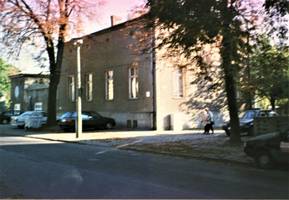 Erstes Bürogebäude an der Alleestraße