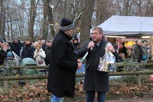 Oberbürgermeister bedankt sich beim Tierparkteam