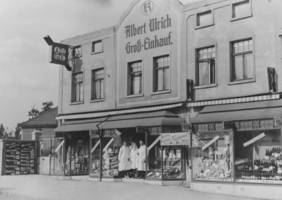 Stadtarchiv SBK Lebensmittelgeschäft Ulrich Elbbrückenaufgang F 02 02 048