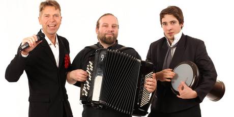 Arnulf Wenning und die Liederpiraten &copy; Veranstalter