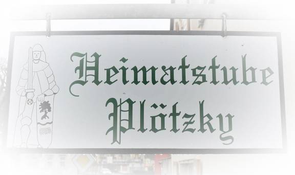 Schild der Heimatstube Plötzky