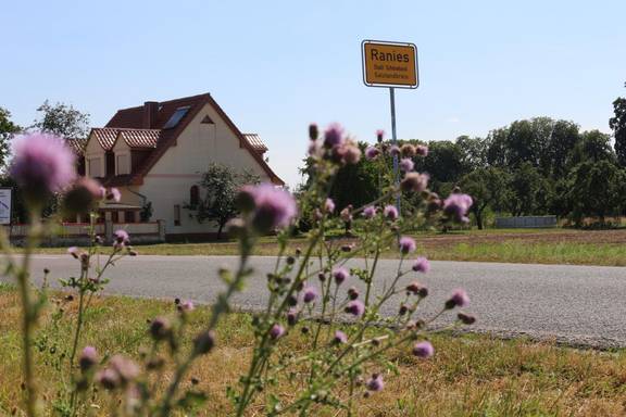 Ortschild Ranies