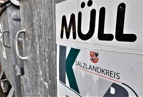 mülltonne symbolfoto