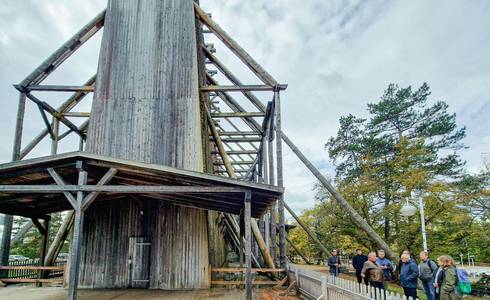 Rundgang zum Pressetermin 24.10.2025 © SOLEPARK / Fotograf: Christian Kolbe Pressetermin zur Fertigstellung der Förderprojekte der Sparkassenstiftung