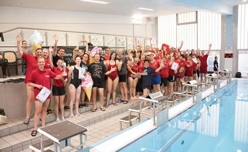 Siegerfoto 2025 © UNION 1861 Schönebeck e. V. Schwimm-Firmenstaffel 2025