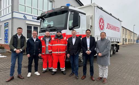 Übergabe des Wechsellader-Fahrzeugs.