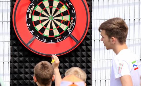Die relativ neue Abteilung Darts präsentierte sich ebenfalls. © Stadt Schönebeck (Elbe) Die relativ neue Abteilung Darts präsentierte sich ebenfalls.