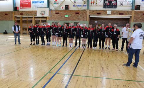 (Foto: Ehrung der 1. Frauenmannschaft SG Lok Schönebeck - Abteilung Handball)