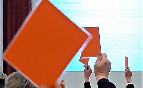 Abstimmung per Karte im STadtrat