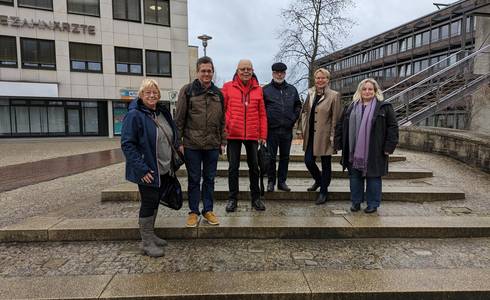 Auf dem Foto v.l.n.r.: Gudrun Roggenkamp, Markus Baudisch, Dieter Roggenkamp, Helmut Huppertz, Katja Haggeney-Burmann, Grit Bornemann