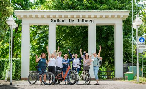 Stadtradeln geht in die nächste Runde. © Solepark Teamfoto von 2024: v.L.n.R Jessika Rogat, Sissy Krabbes, Kay Kubick, Sibylle Schulz, Daniela Bieniek, Susanne Hofmann und Karin Friedrich