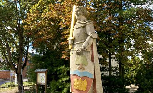 Rolandstatue in der Ortsmitte